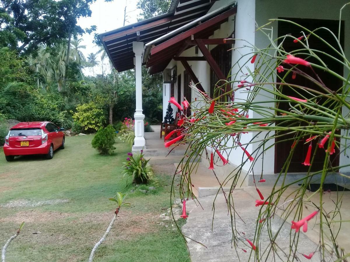 Niyuni Villas Bentota Exterior photo
